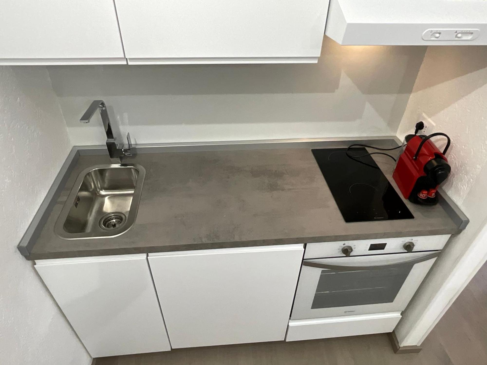Lägenhet Bilocale San Giovanni Design Apartament *